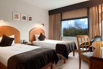 Premier Inn Premier Inn Heathrow Airport Terminal 4 Stanwell Esterno foto
